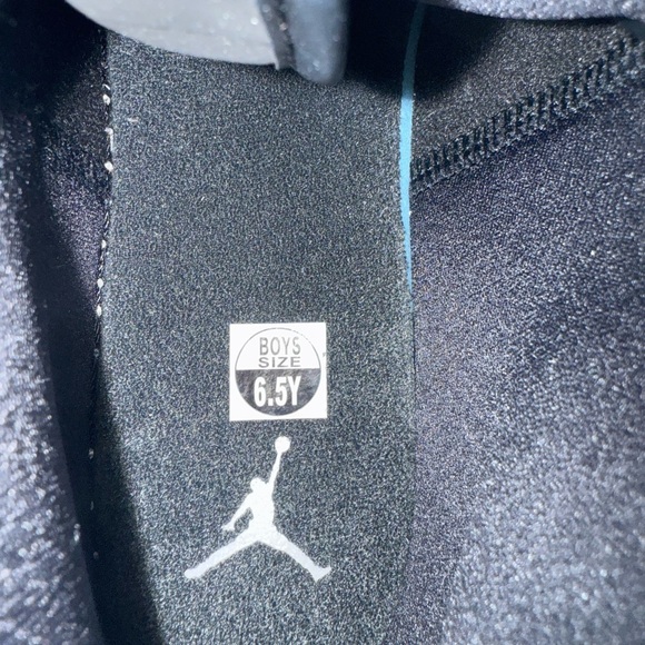 Nike Air Jordan 1 Mid SE Sneakers - Black and Tan Leopard Print Only worn once. - Picture 11 of 11